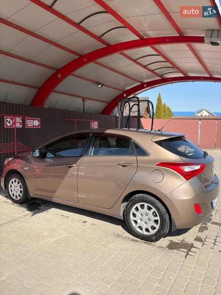 Хэтчбек Hyundai i30 2014 в Киеве