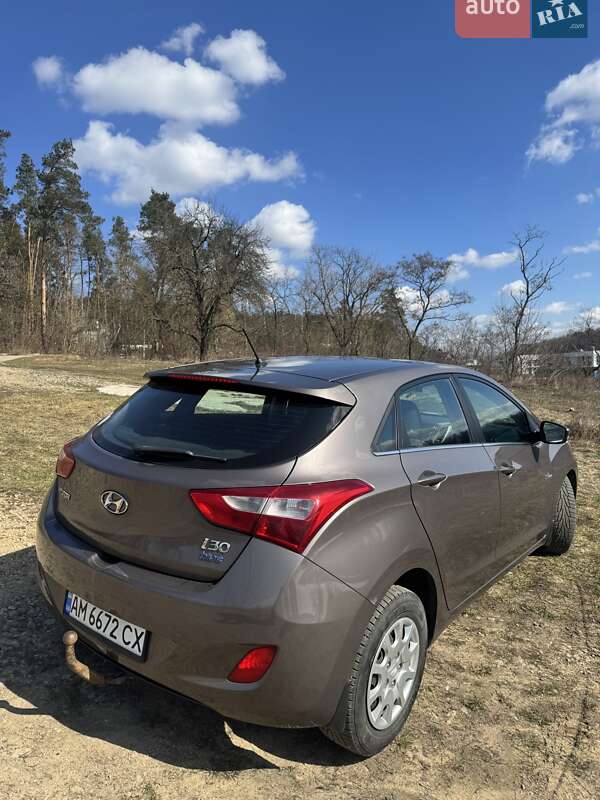 Хетчбек Hyundai i30 2013 в Житомирі