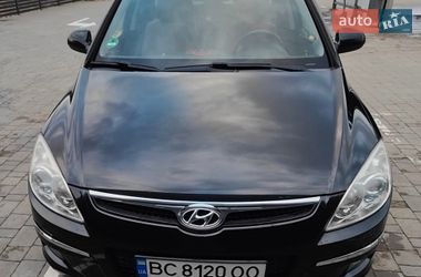 Универсал Hyundai i30 2008 в Каменке-Бугской
