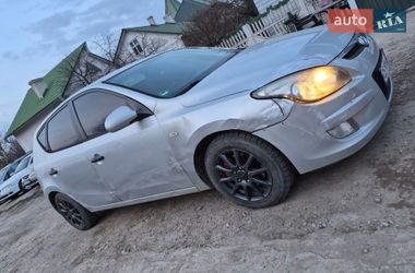 Хетчбек Hyundai i30 2010 в Чернівцях