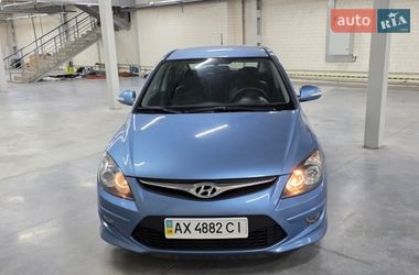 Хэтчбек Hyundai i30 2010 в Харькове