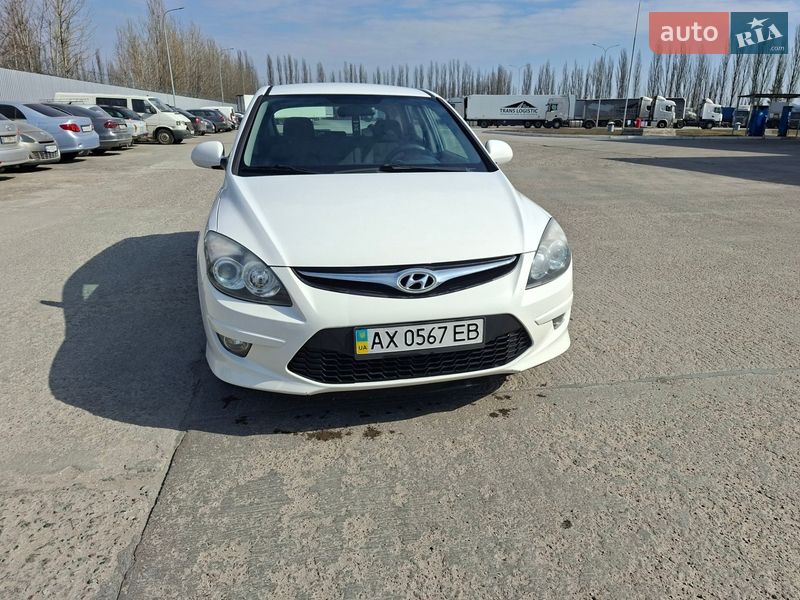 Хэтчбек Hyundai i30 2011 в Харькове фото 2 Хэтчбек Hyundai i30 2011 в Харькове