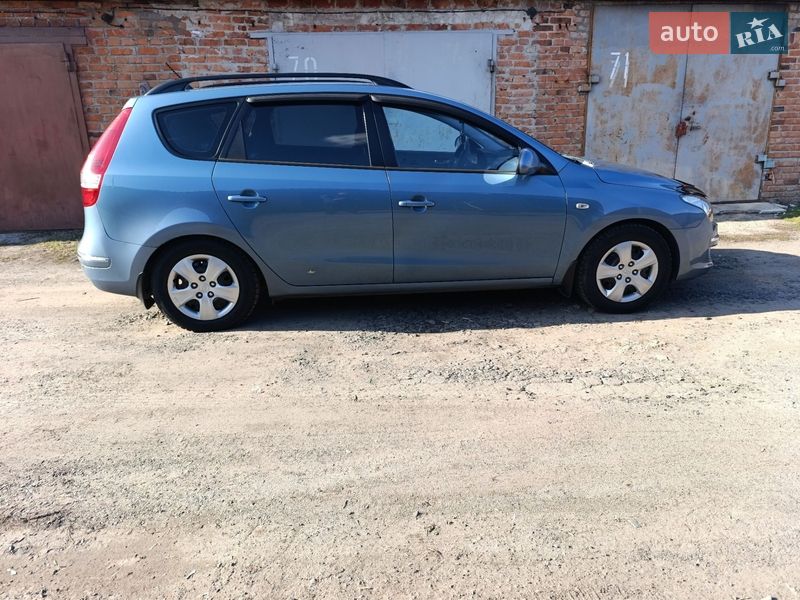 Универсал Hyundai i30 2010 в Миргороде