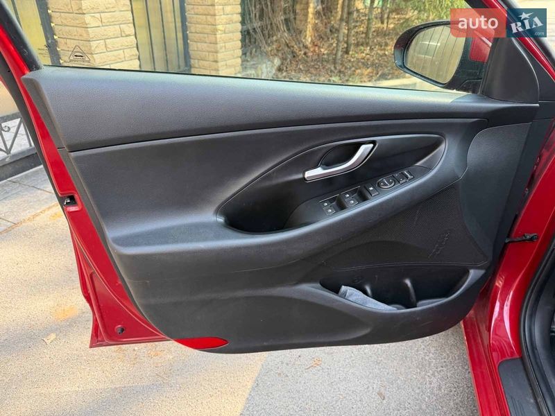 Универсал Hyundai i30 2020 в Киеве фото 12 Универсал Hyundai i30 2020 в Киеве