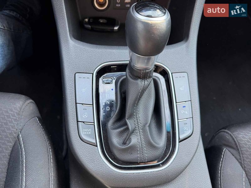 Универсал Hyundai i30 2020 в Киеве фото 18 Универсал Hyundai i30 2020 в Киеве