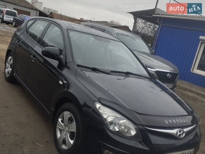Хэтчбек Hyundai i30 2010 в Виннице