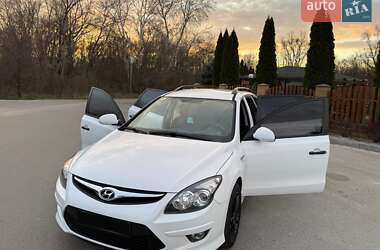 Універсал Hyundai i30 2011 в Дніпрі