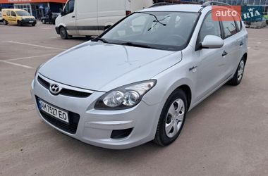 Універсал Hyundai i30 2010 в Житомирі