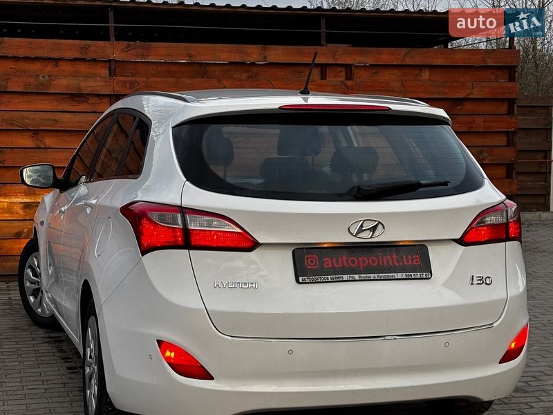 Универсал Hyundai i30 2015 в Белогородке фото 9 Универсал Hyundai i30 2015 в Белогородке