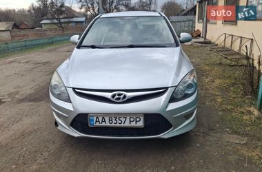 Хетчбек Hyundai i30 2011 в Чернігові