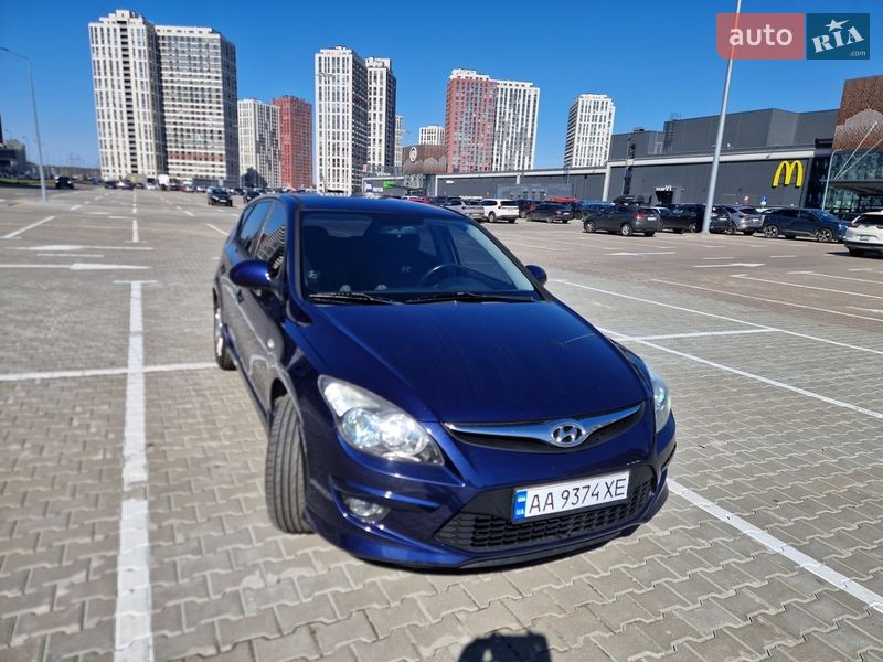 Hyundai i30 2011