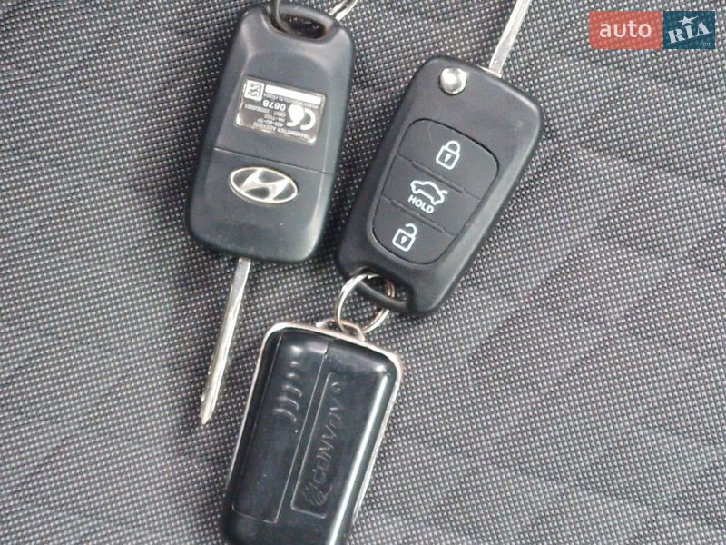 Универсал Hyundai i30 2011 в Желтых Водах