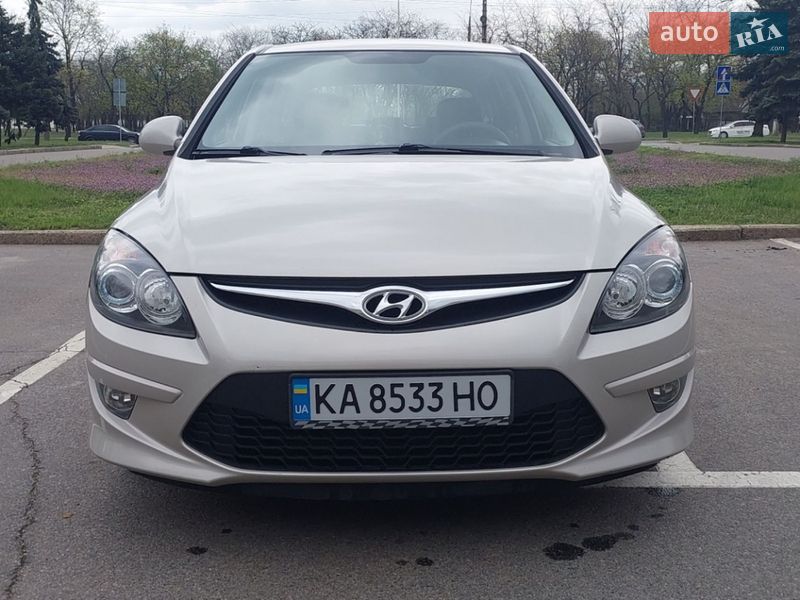 Хэтчбек Hyundai i30 2010 в Николаеве