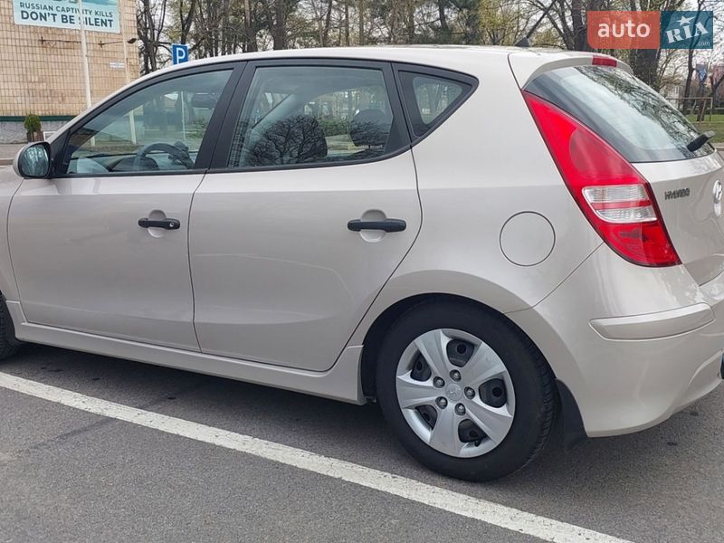 Хэтчбек Hyundai i30 2010 в Николаеве