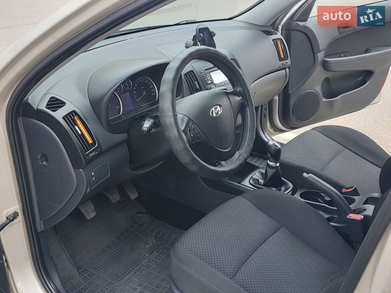 Хэтчбек Hyundai i30 2010 в Николаеве