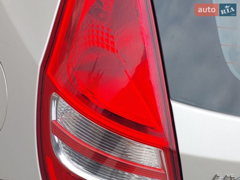 Хэтчбек Hyundai i30 2010 в Николаеве