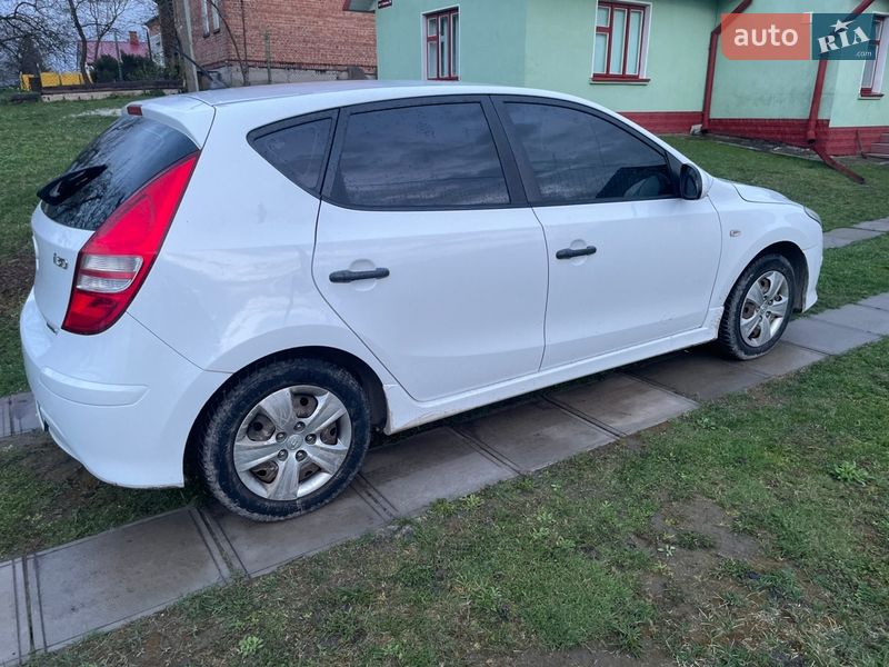 Хэтчбек Hyundai i30 2011 в Львове фото 5 Хэтчбек Hyundai i30 2011 в Львове