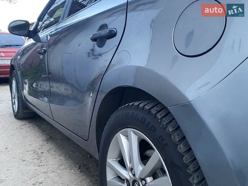 Хэтчбек Hyundai i30 2008 в Одессе