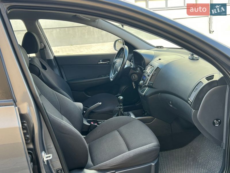 Универсал Hyundai i30 2008 в Тернополе фото 31 Универсал Hyundai i30 2008 в Тернополе
