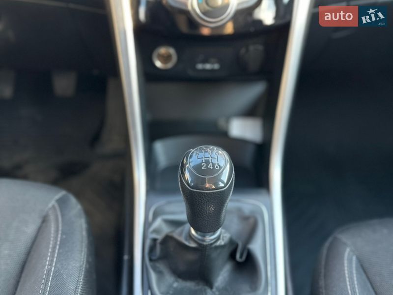 Хэтчбек Hyundai i30 2013 в Горишних Плавнях фото 13 Хэтчбек Hyundai i30 2013 в Горишних Плавнях