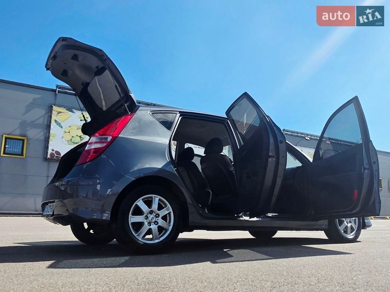 Хэтчбек Hyundai i30 2011 в Киеве фото 9 Хэтчбек Hyundai i30 2011 в Киеве