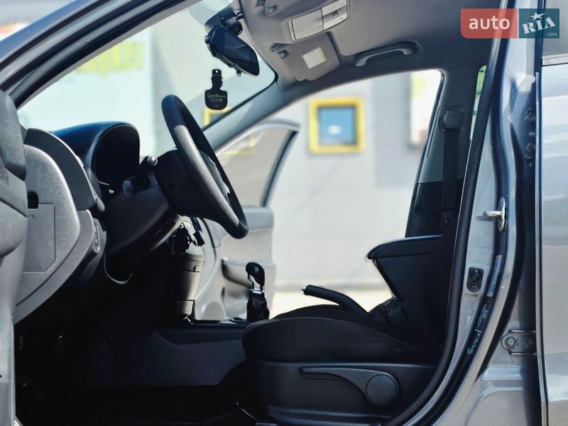 Хэтчбек Hyundai i30 2011 в Киеве фото 49 Хэтчбек Hyundai i30 2011 в Киеве