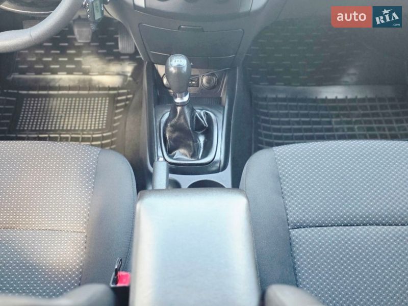 Хэтчбек Hyundai i30 2011 в Киеве фото 74 Хэтчбек Hyundai i30 2011 в Киеве