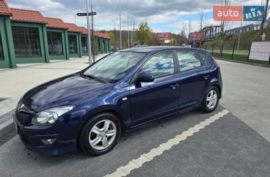 Хэтчбек Hyundai i30 2012 в Ирпене