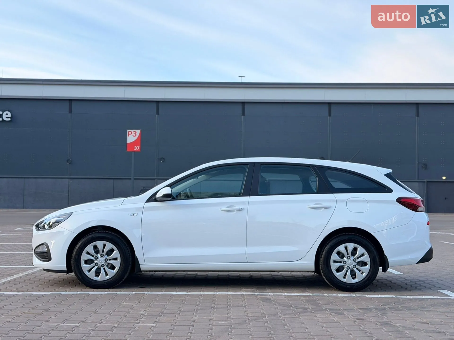 2022 Hyundai i30 - мініатюра 10