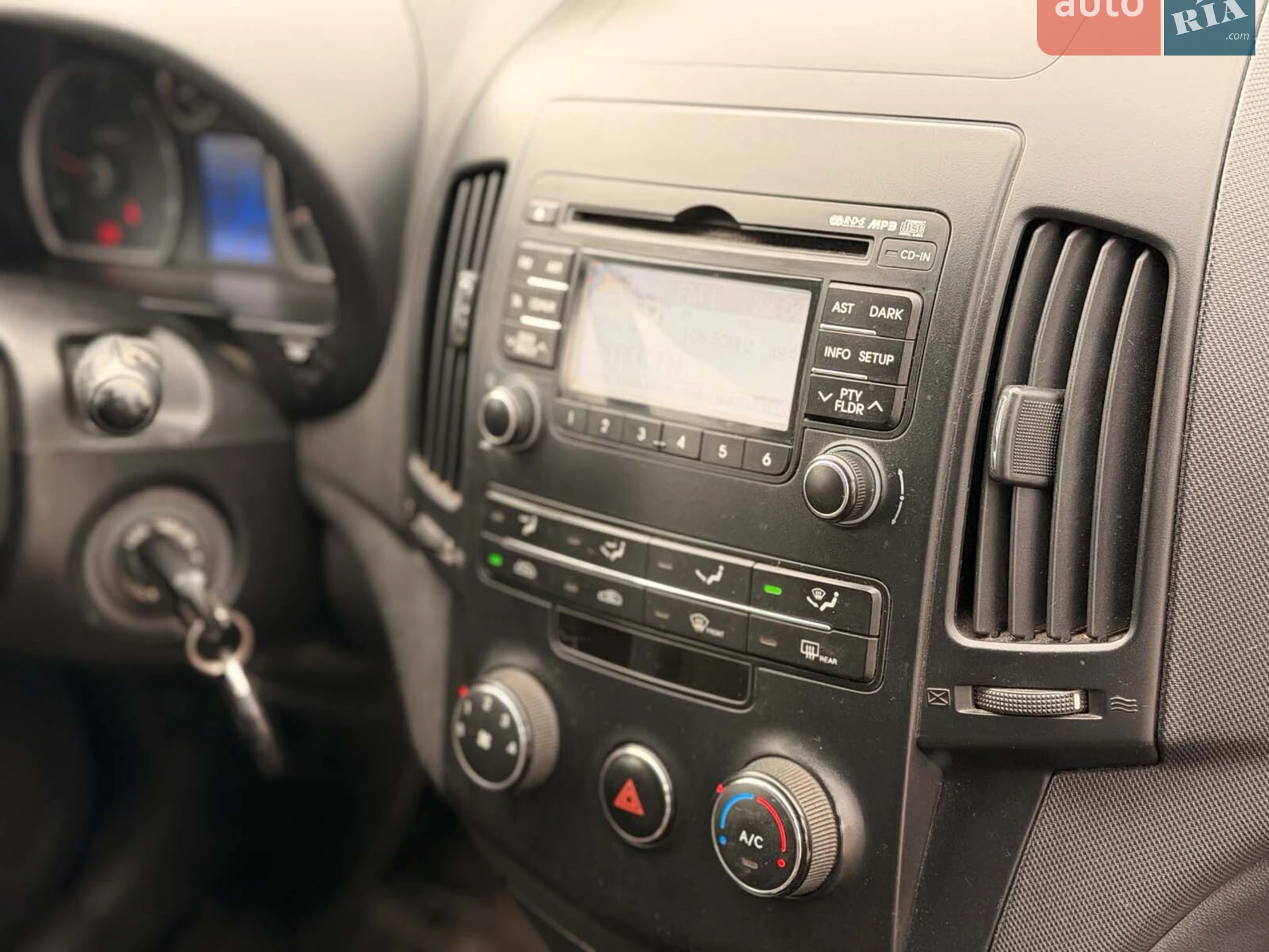 2011 Hyundai i30 - мініатюра 12