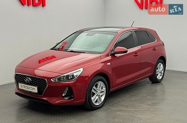 Хэтчбек Hyundai i30 2017 в Киеве