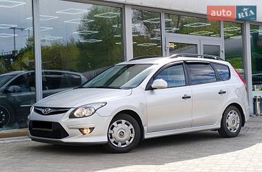 Універсал Hyundai i30 2012 в Дніпрі