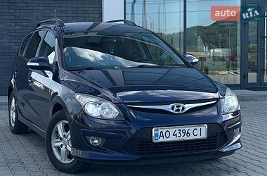 Універсал Hyundai i30 2010 в Хусті