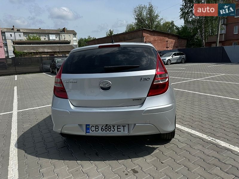 Хэтчбек Hyundai i30 2011 в Нежине