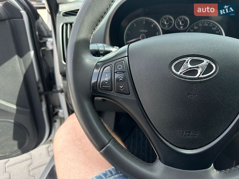 Хэтчбек Hyundai i30 2011 в Нежине