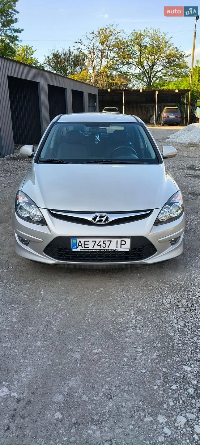 2010 Hyundai i30 - фото 1