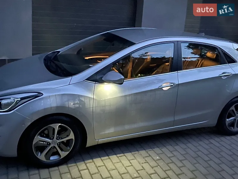 Hyundai i30 2016