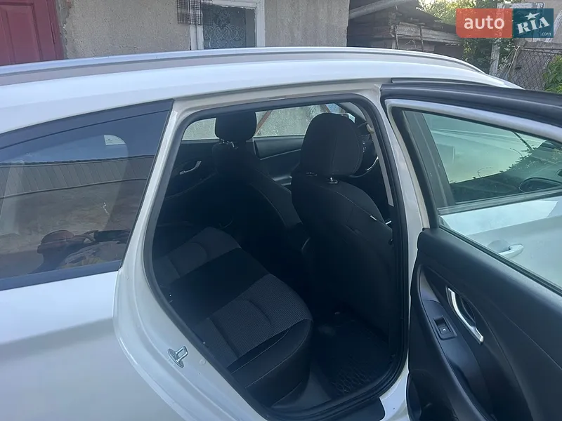 Hyundai i30 2019 VIN TMAH281AALJ054742 фото оголошення 7 з 44