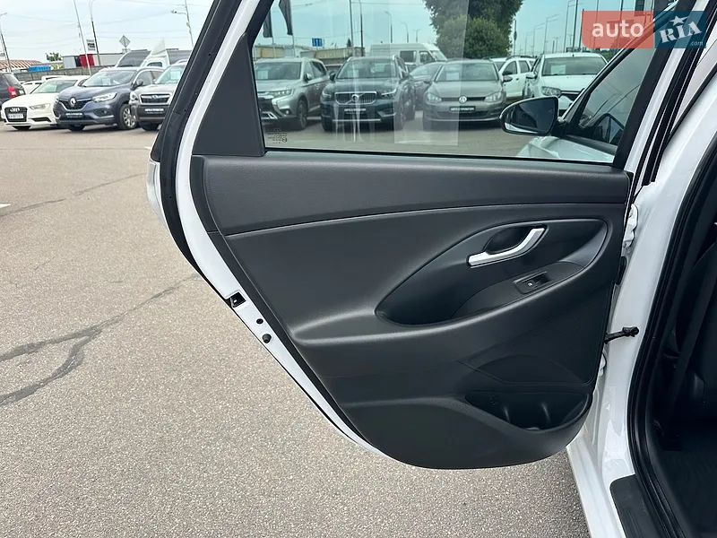 Hyundai i30 2023 VIN TMAH381CBNJ148530 фото оголошення 30 з 71