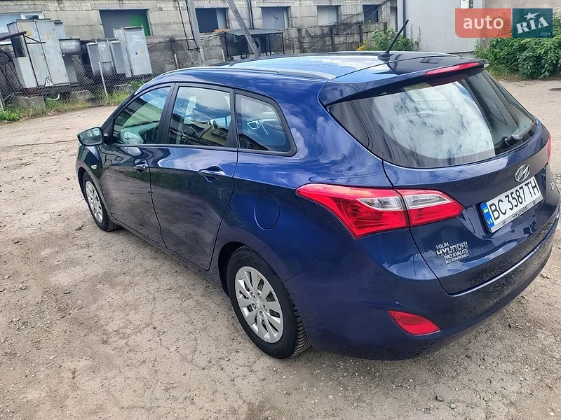 Hyundai i30 2016