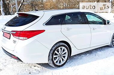 Універсал Hyundai i40 2014 в Чернігові