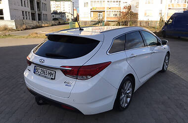 Универсал Hyundai i40 2012 в Стрые