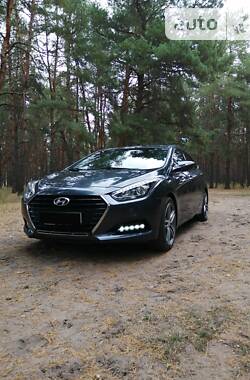 Седан Hyundai i40 2015 в Миколаєві