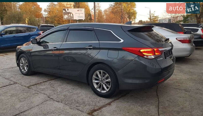 Универсал Hyundai i40 2015 в Черновцах