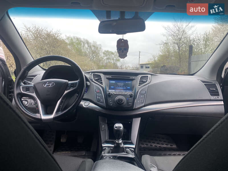 Универсал Hyundai i40 2012 в Вижнице