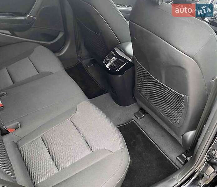 Седан Hyundai i40 2013 в Романіву