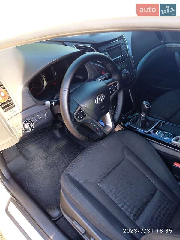 Універсал Hyundai i40 2011 в Павлограді