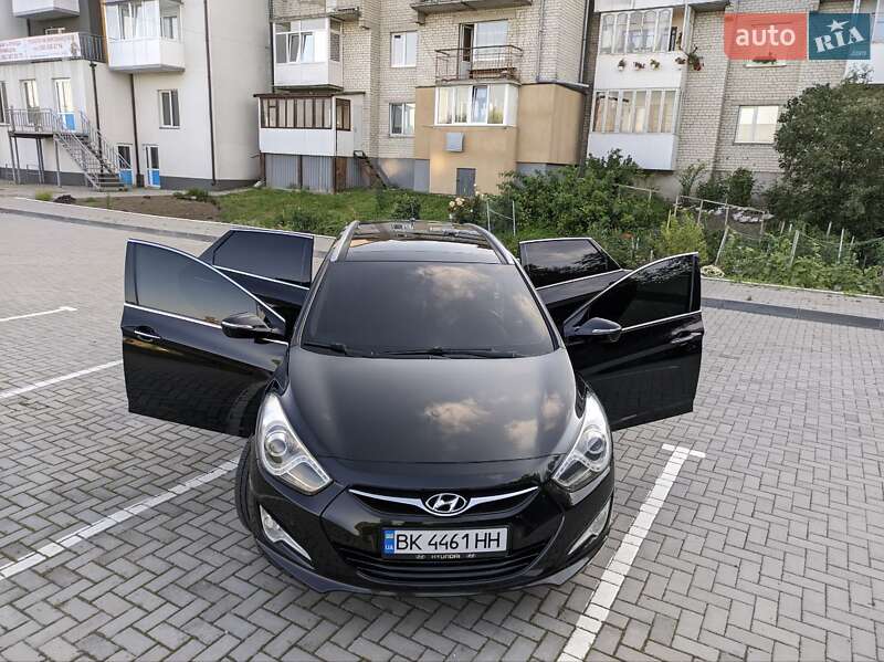 Универсал Hyundai i40 2011 в Дубно