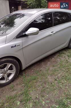 Hyundai i40 2011