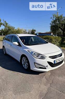 Универсал Hyundai i40 2012 в Днепре